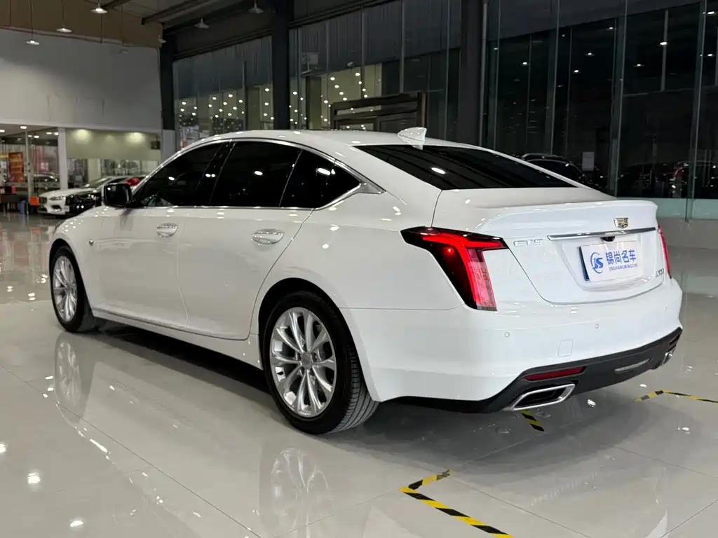 CADILLAC CT5