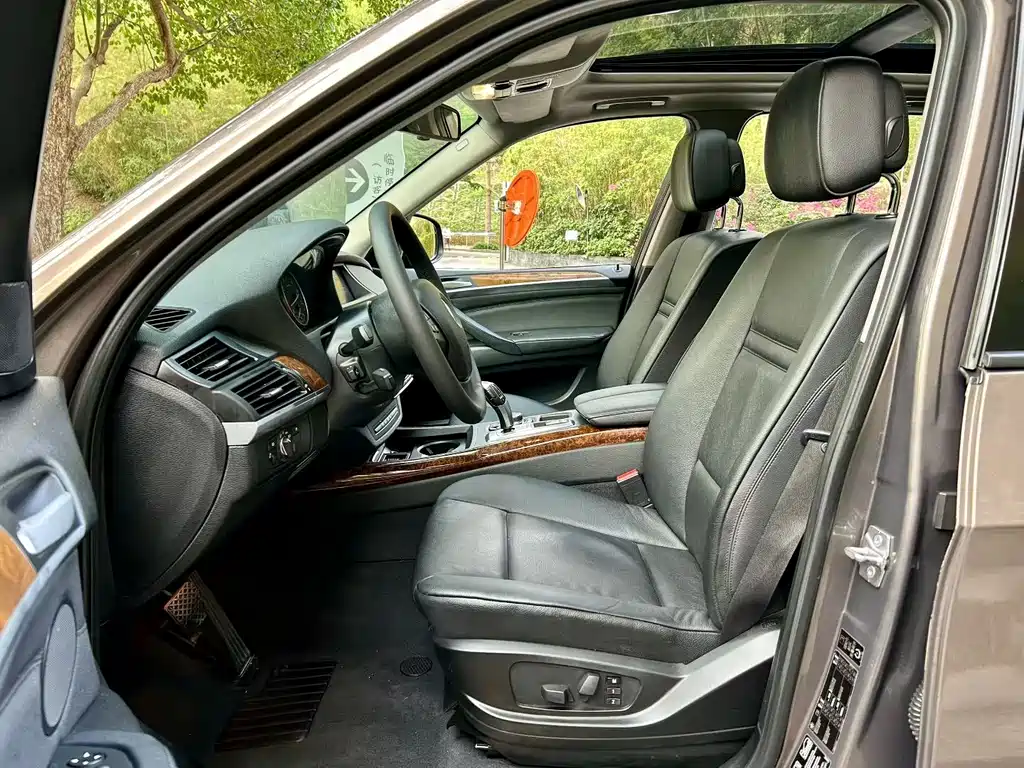 BMW X5 (Import) — миниатюра 3
