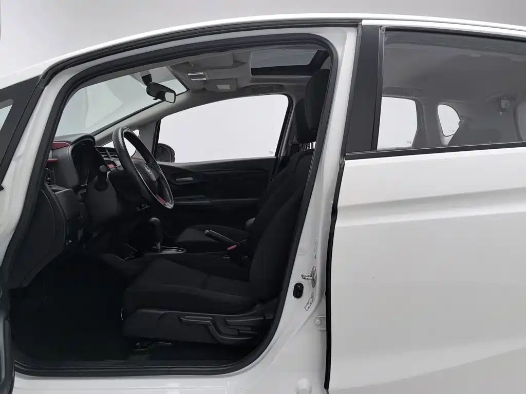 Honda Fit — миниатюра 10