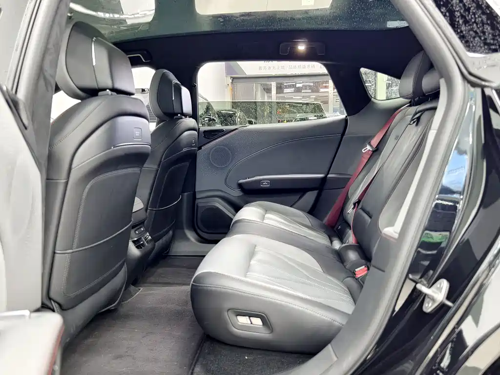 ZEEKR EXTREME KRYPTON 007GT