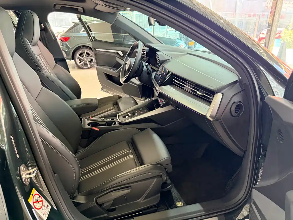 Audi A3 2023 Sportback 35 TFSI Fashion Sport