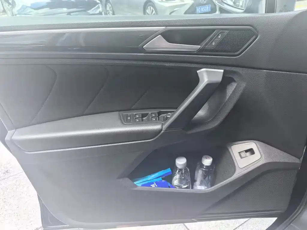 Volkswagen Tiguan — миниатюра 5