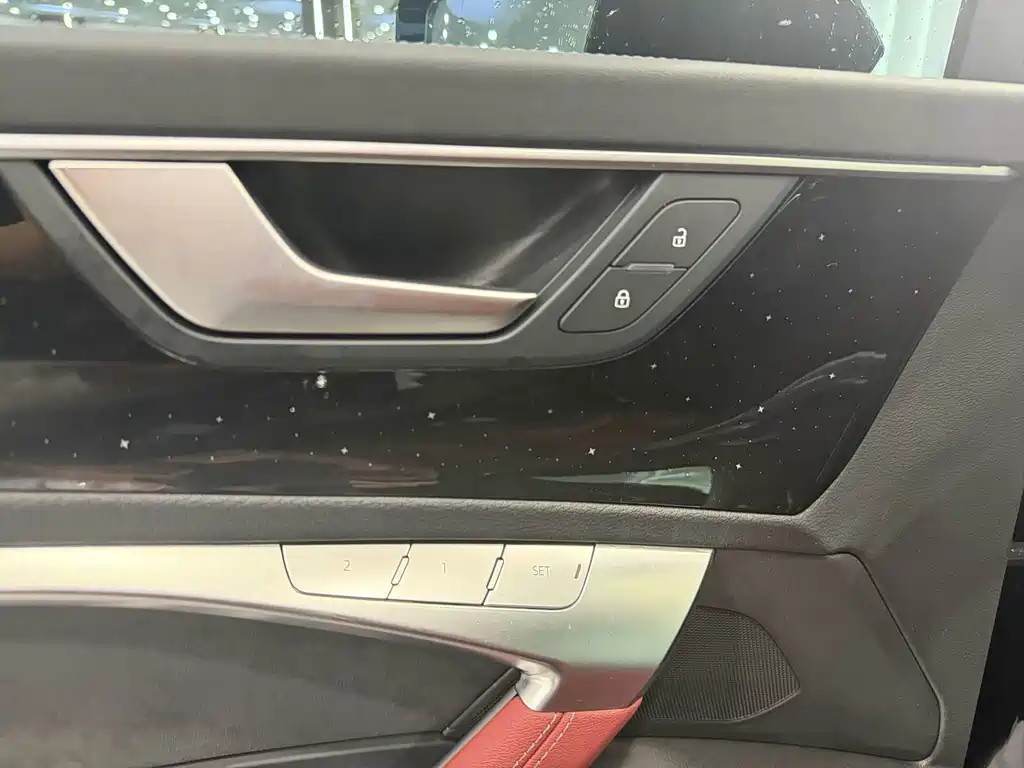 Audi A7L — миниатюра 7