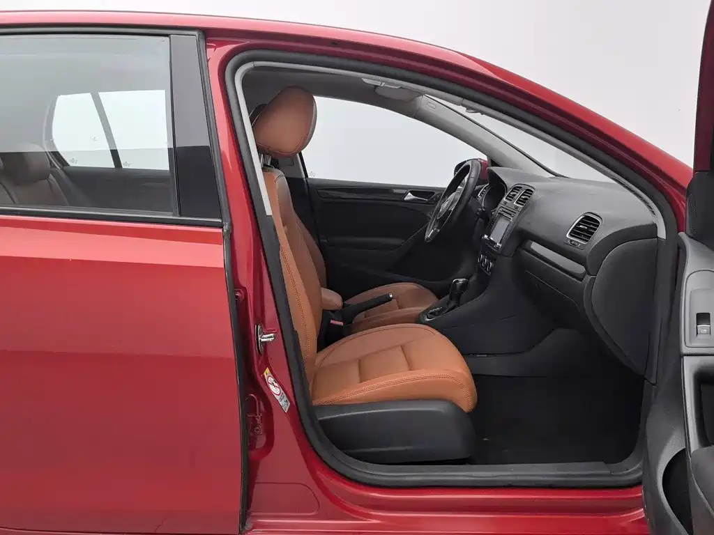 Volkswagen Golf — миниатюра 23