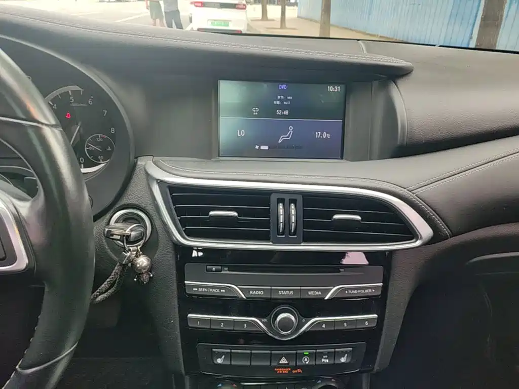 Infiniti QX30 — миниатюра 13