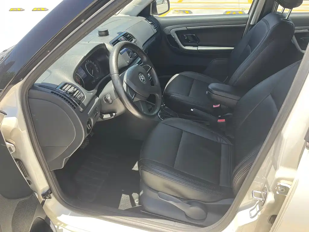 Skoda Fabia — миниатюра 7