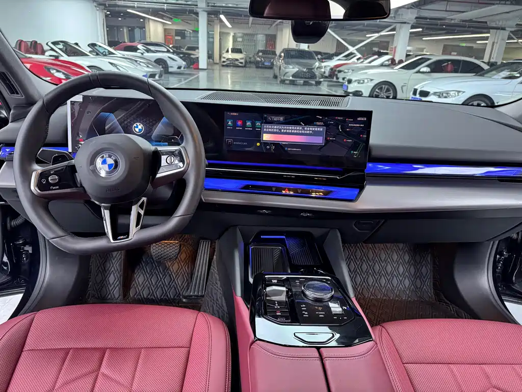 BMW 5 Series — миниатюра 8