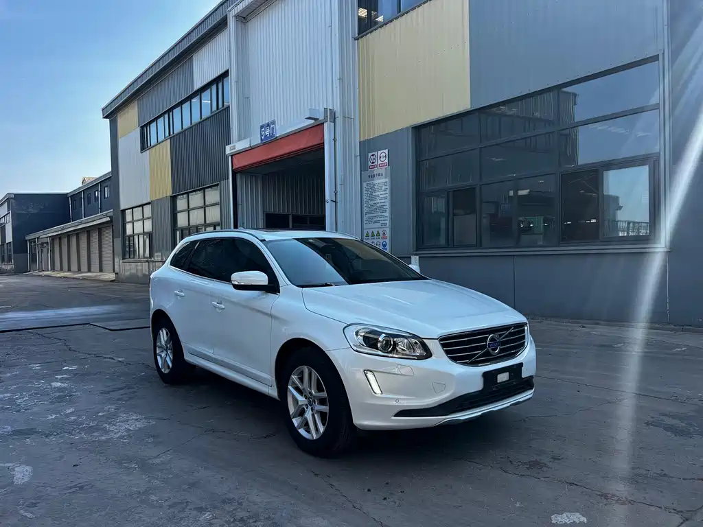 Volvo XC60 2017 T5