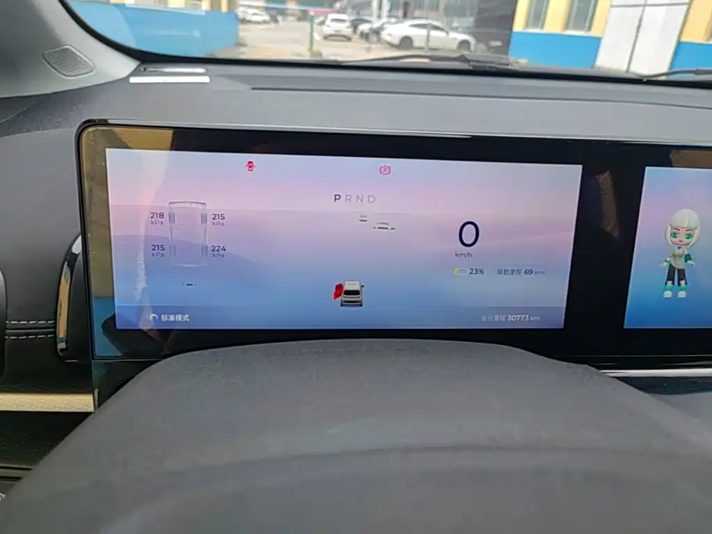 Baojun KiWi EV — миниатюра 12