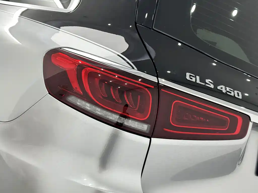 Mercedes-Benz GLS — миниатюра 22