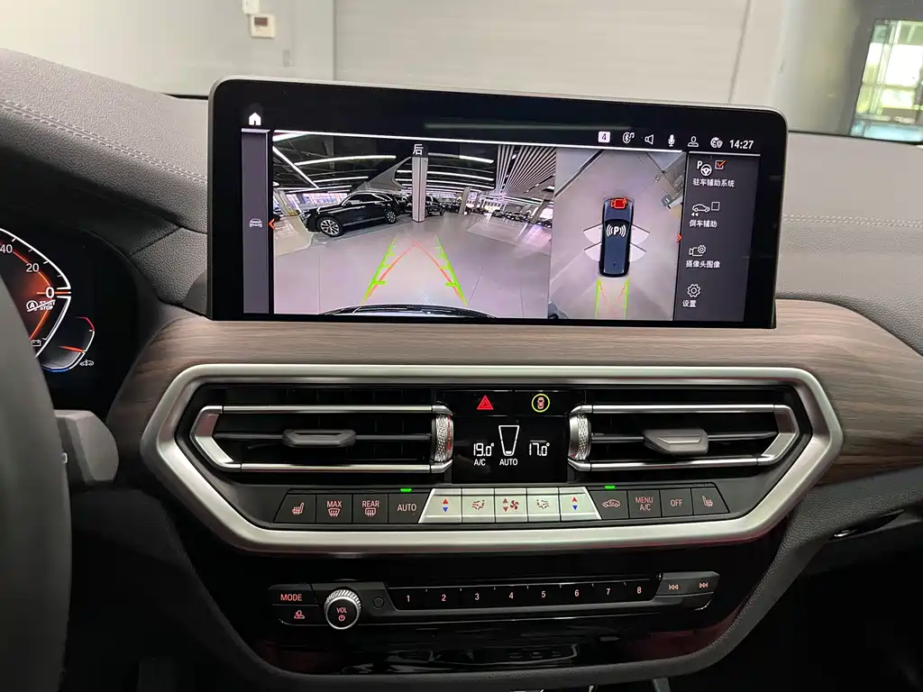 BMW X3 — миниатюра 22