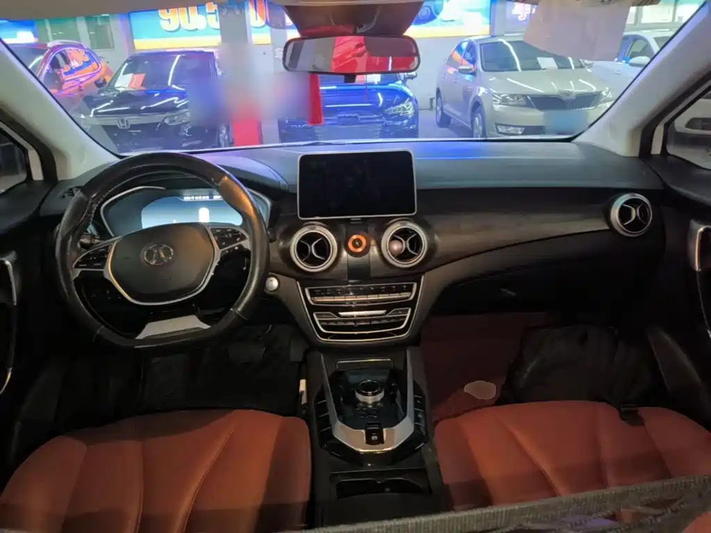 BAIC EU5 — миниатюра 9