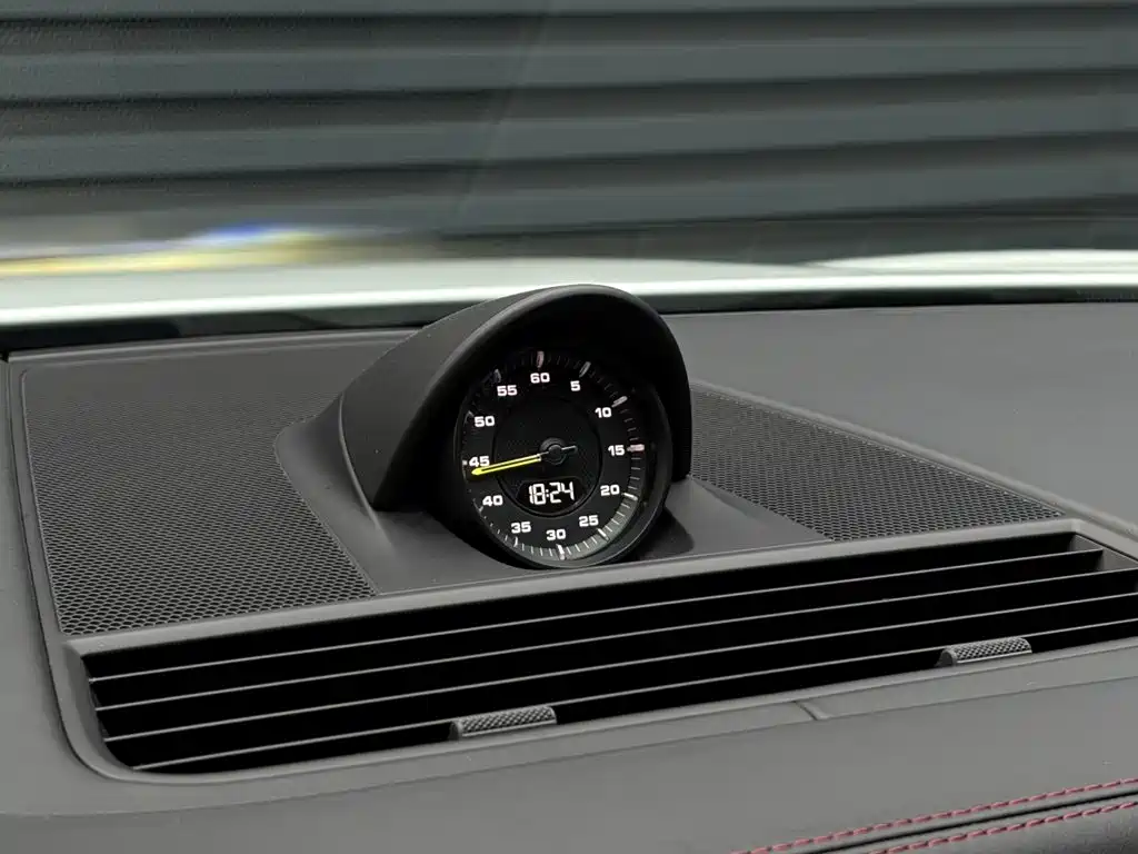 Porsche Panamera Hybrid — миниатюра 20