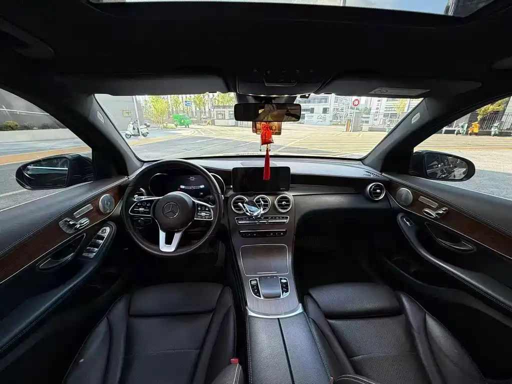 Mercedes-Benz GLC — миниатюра 4