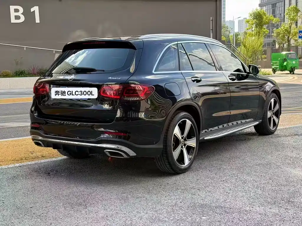 Mercedes-Benz GLC — миниатюра 9
