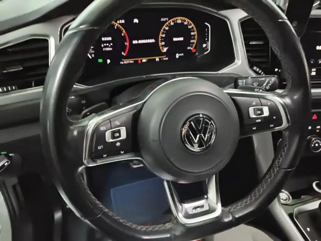 Volkswagen T-Roc — миниатюра 11