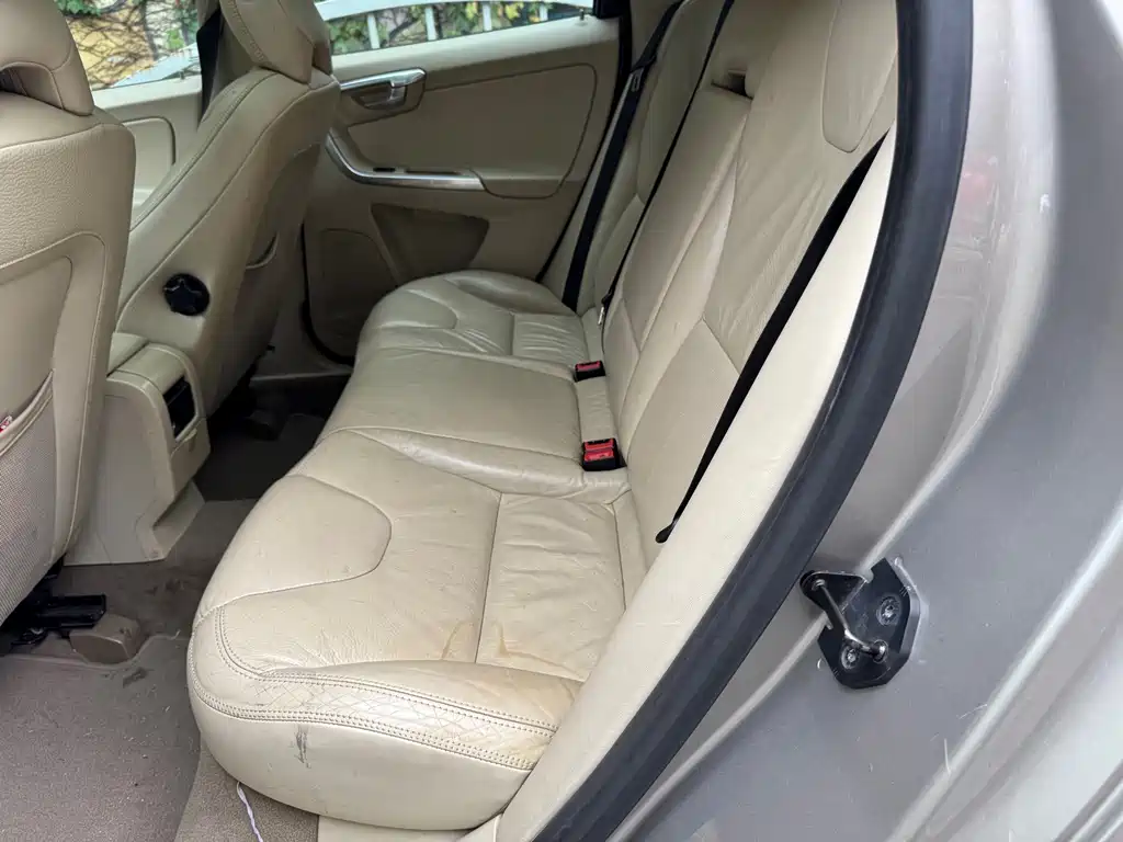 Volvo XC60 (Import) — миниатюра 7