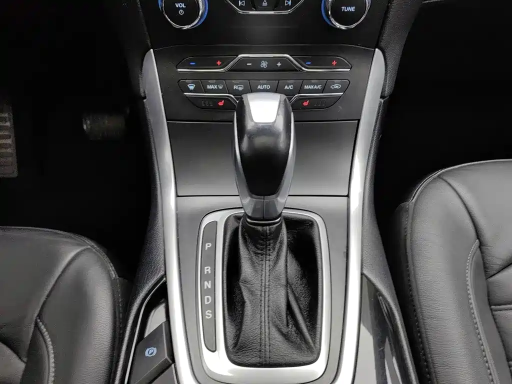 Ford Edge — миниатюра 13