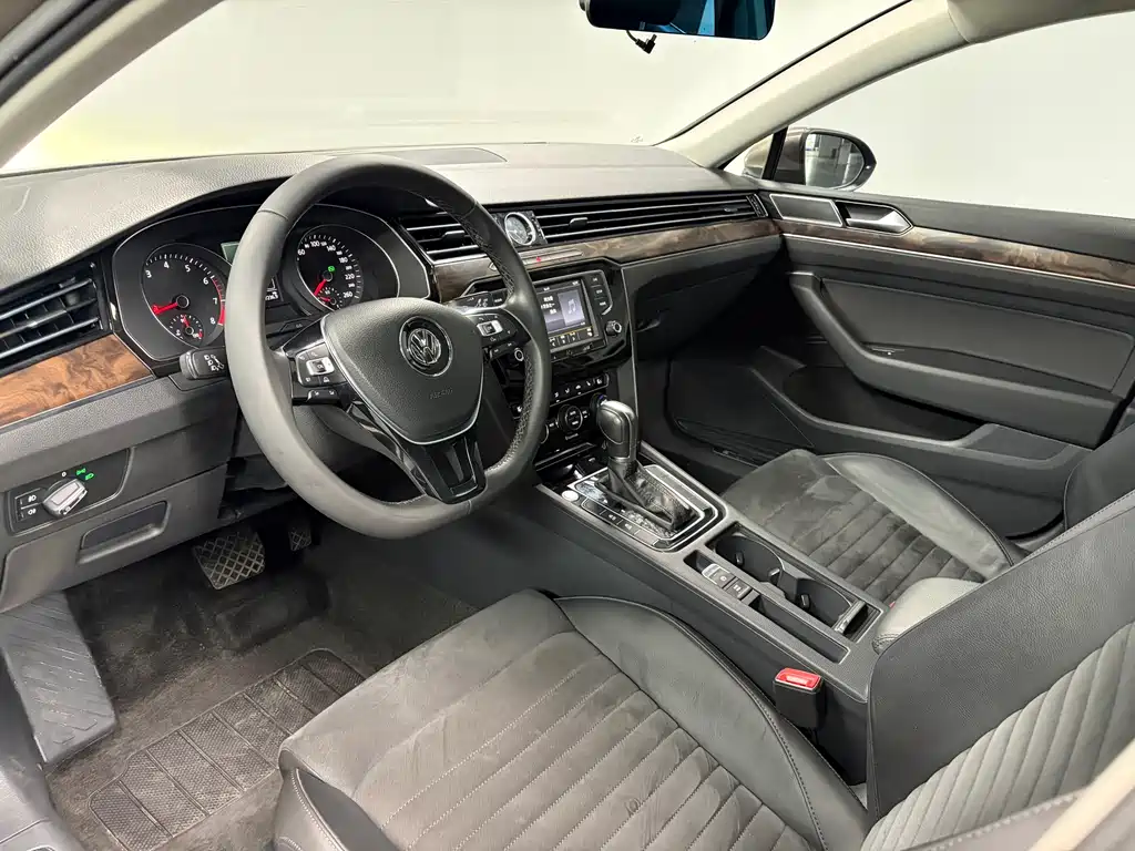 Volkswagen Magotan 2017 380TSI DSG Luxury