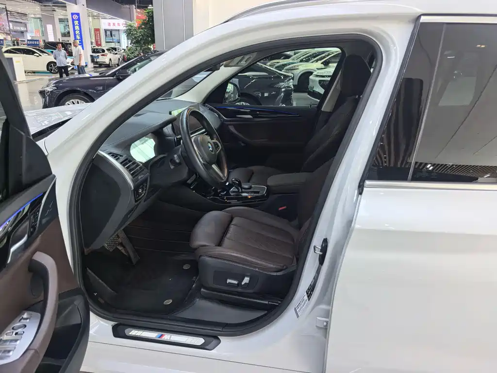 BMW X3 — миниатюра 7