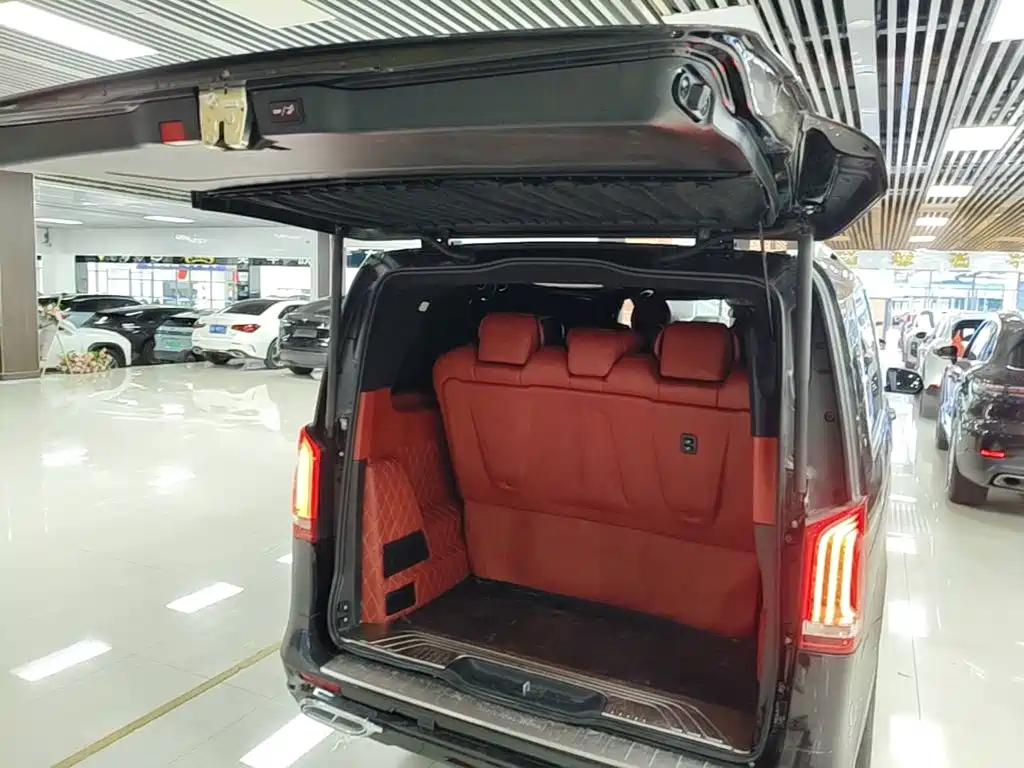Mercedes-Benz V-Class — миниатюра 19