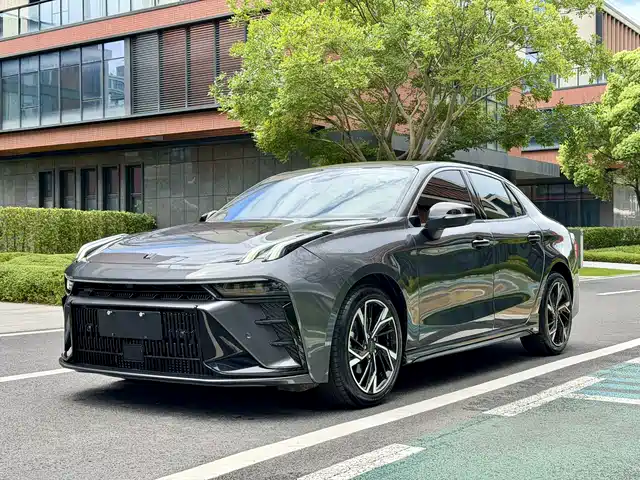 2024 Lynk & Co 03