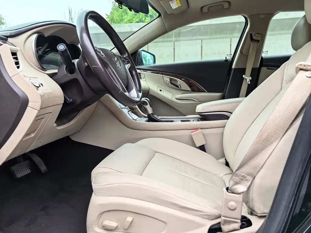 Buick LaCrosse 2.4L SIDI Leading Comfort Type, фото 4