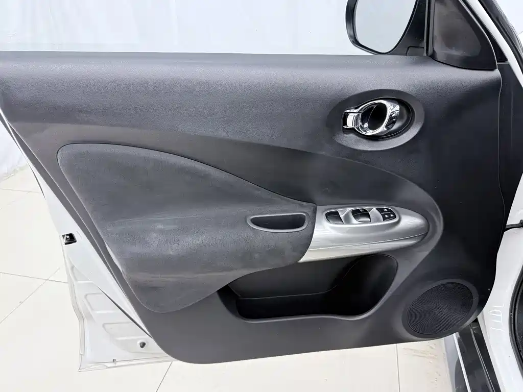 Infiniti ESQ — миниатюра 16