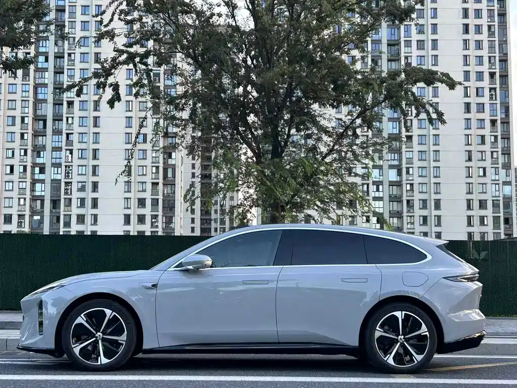 NIO ET5T — миниатюра 3