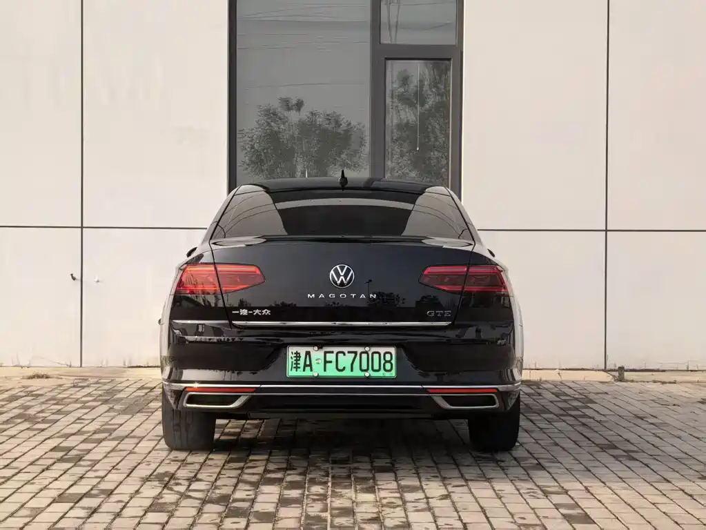 Volkswagen Magotan PHEV — миниатюра 8