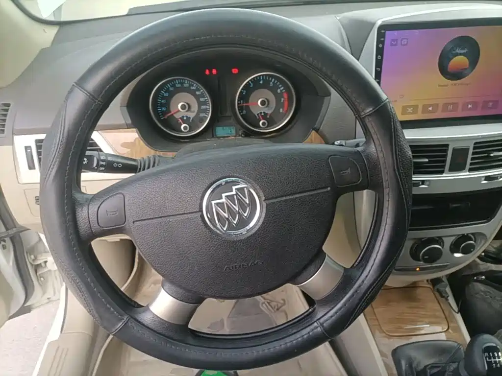 Buick Excelle — миниатюра 7