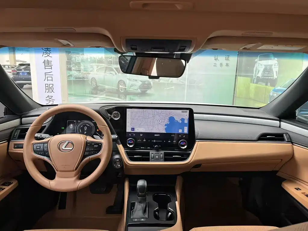 Lexus ES — миниатюра 8