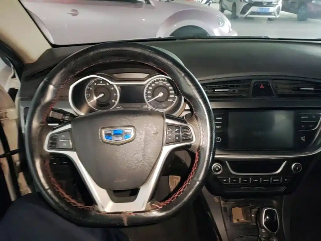 Geely Emgrand — миниатюра 10