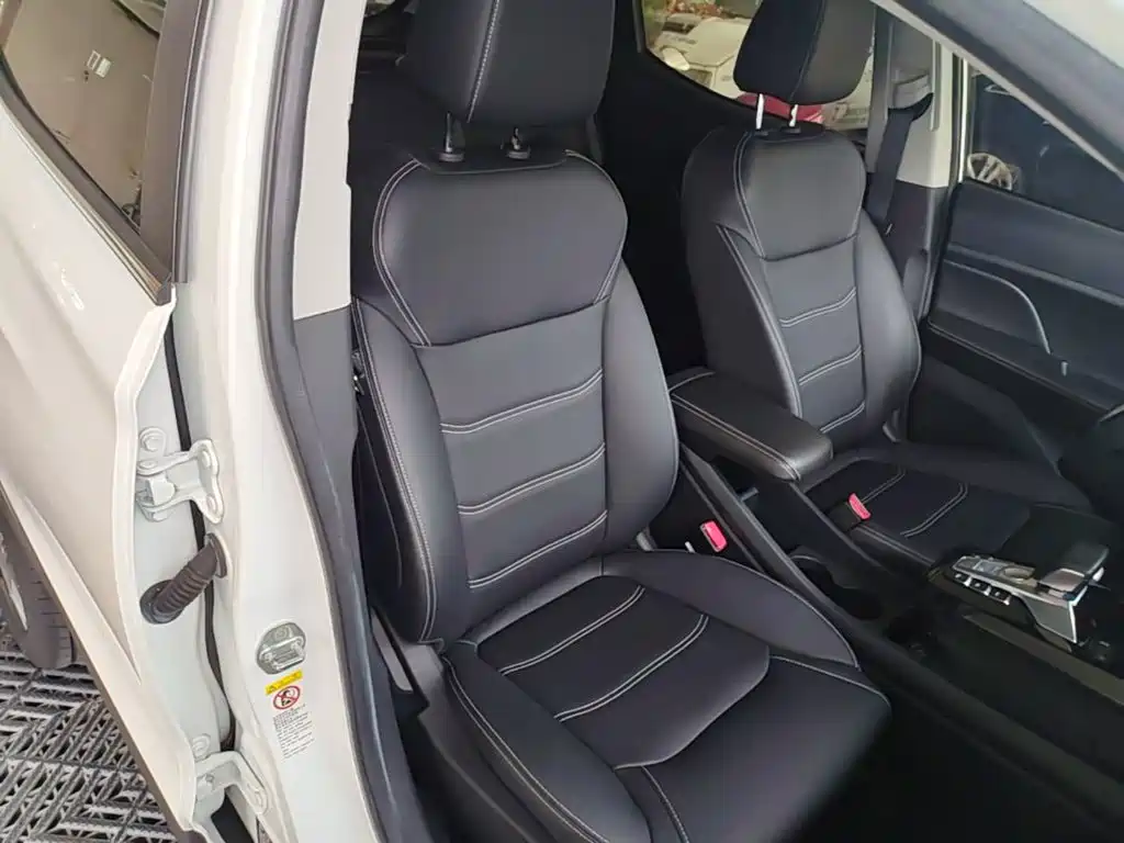BYD Yuan EV — миниатюра 25