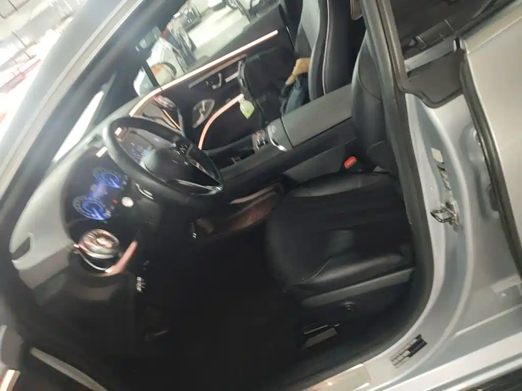 Mercedes-Benz EQS — миниатюра 20