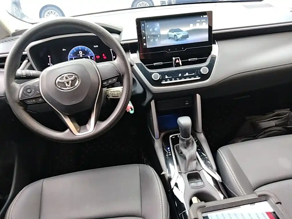 Toyota Frontlander — миниатюра 10