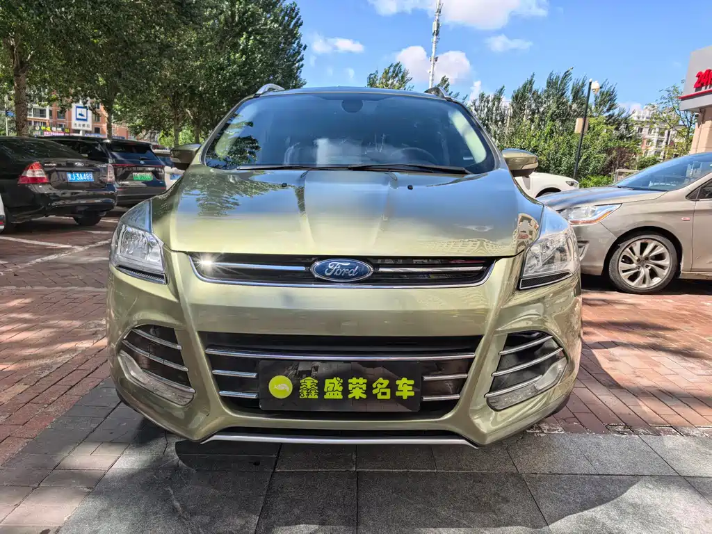 Ford Kuga — миниатюра 2