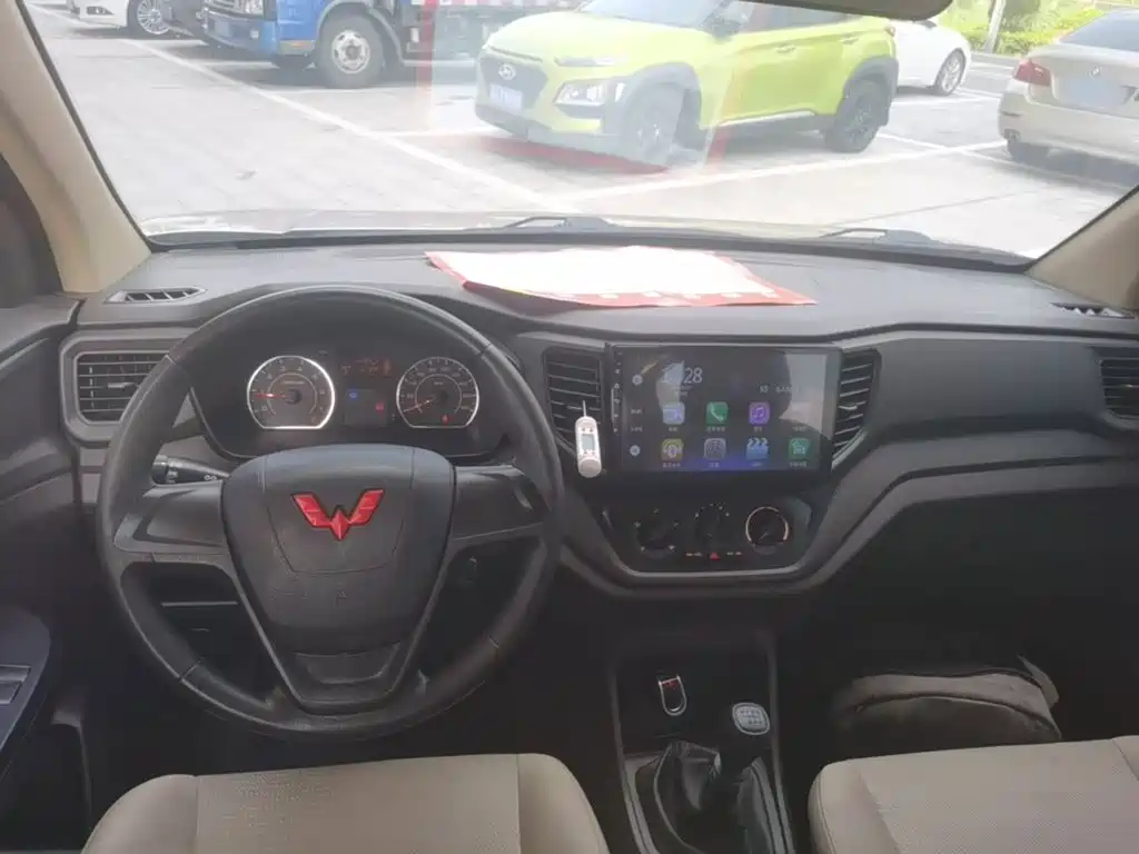 Wuling Hongguang V — миниатюра 10