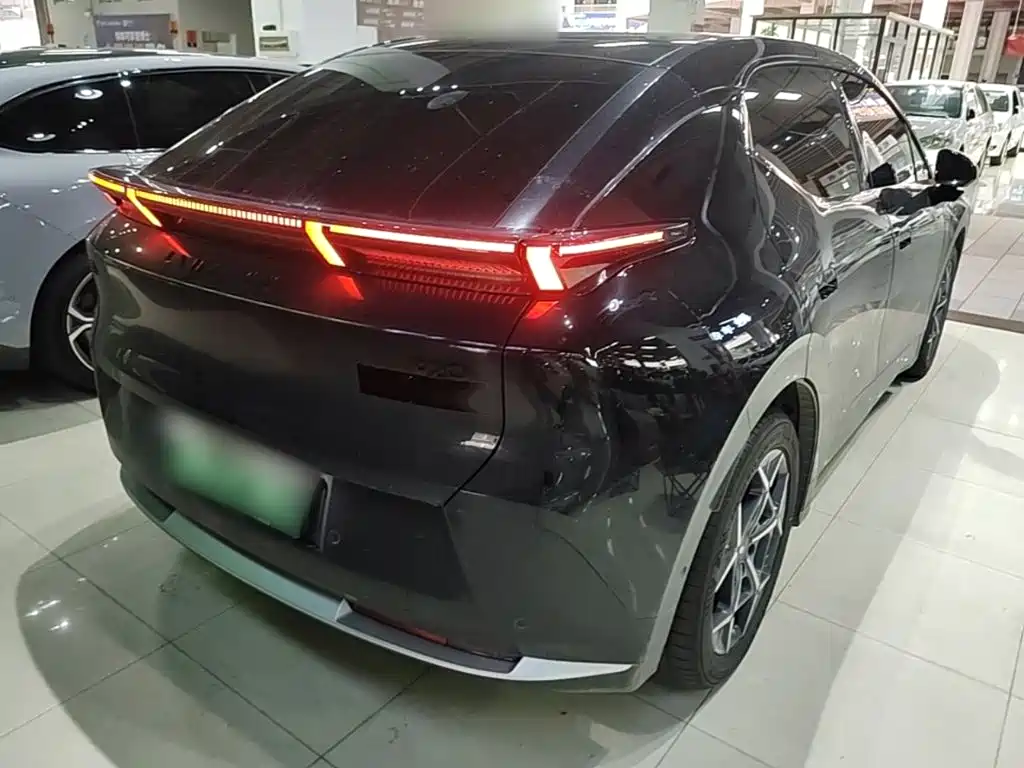 Lynk & Co Z20 — миниатюра 7