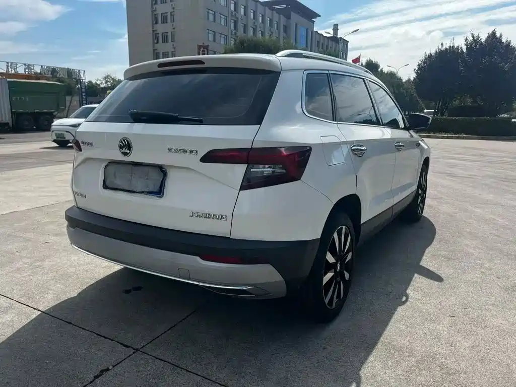 Skoda Karoq — миниатюра 7