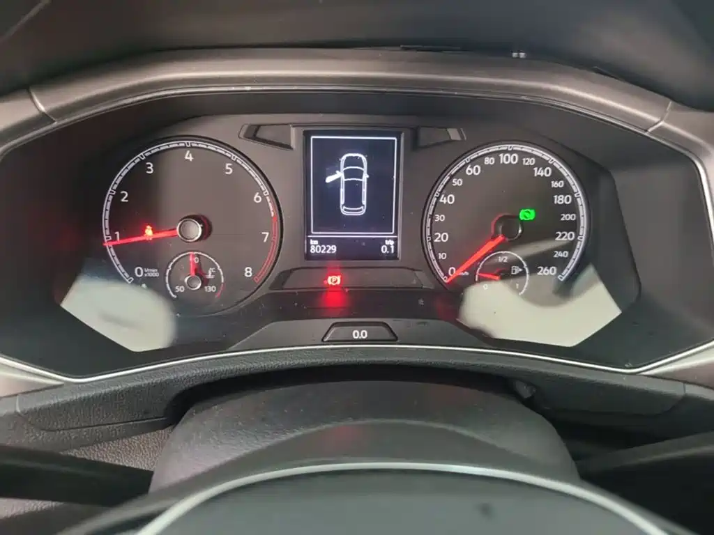 Volkswagen T-Roc — миниатюра 16