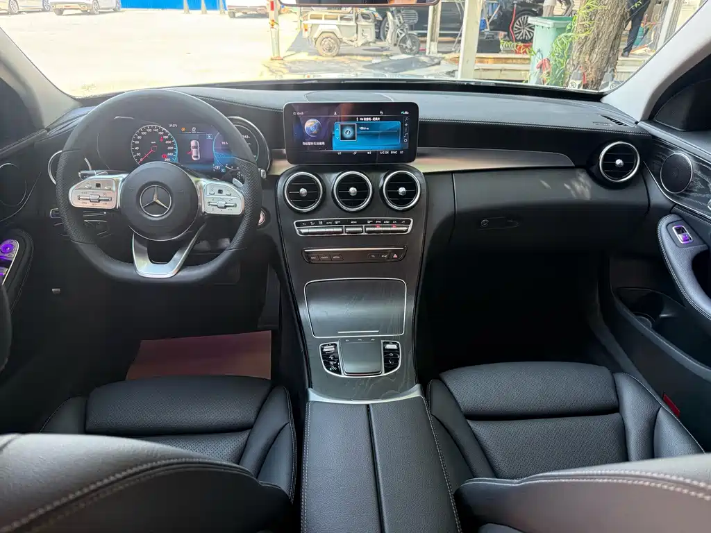 Mercedes-Benz C-Class — миниатюра 7