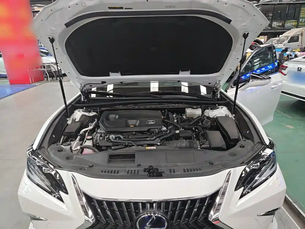 Lexus ES — миниатюра 20