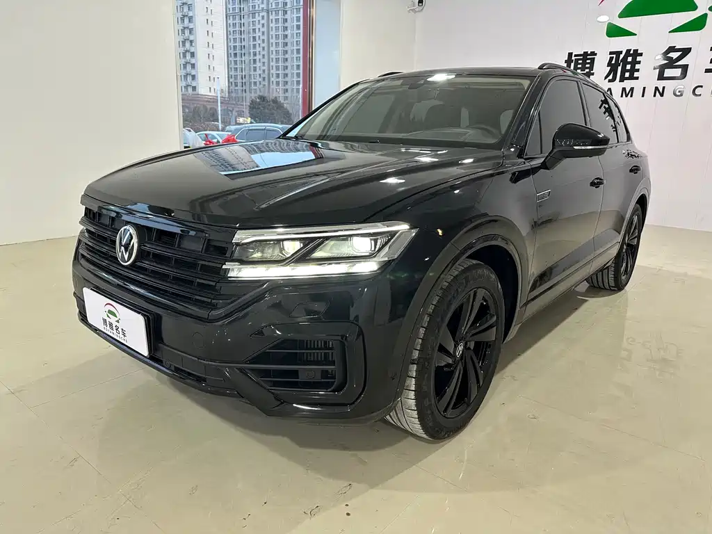 VOLKSWAGEN TOUAREG