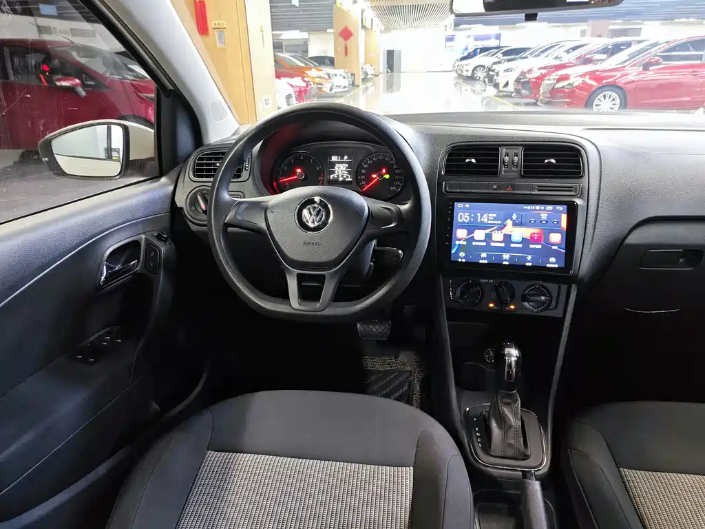 Volkswagen Polo — миниатюра 11