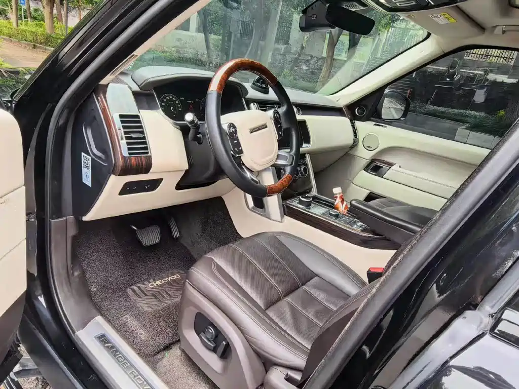 Land Rover Range Rover — миниатюра 3