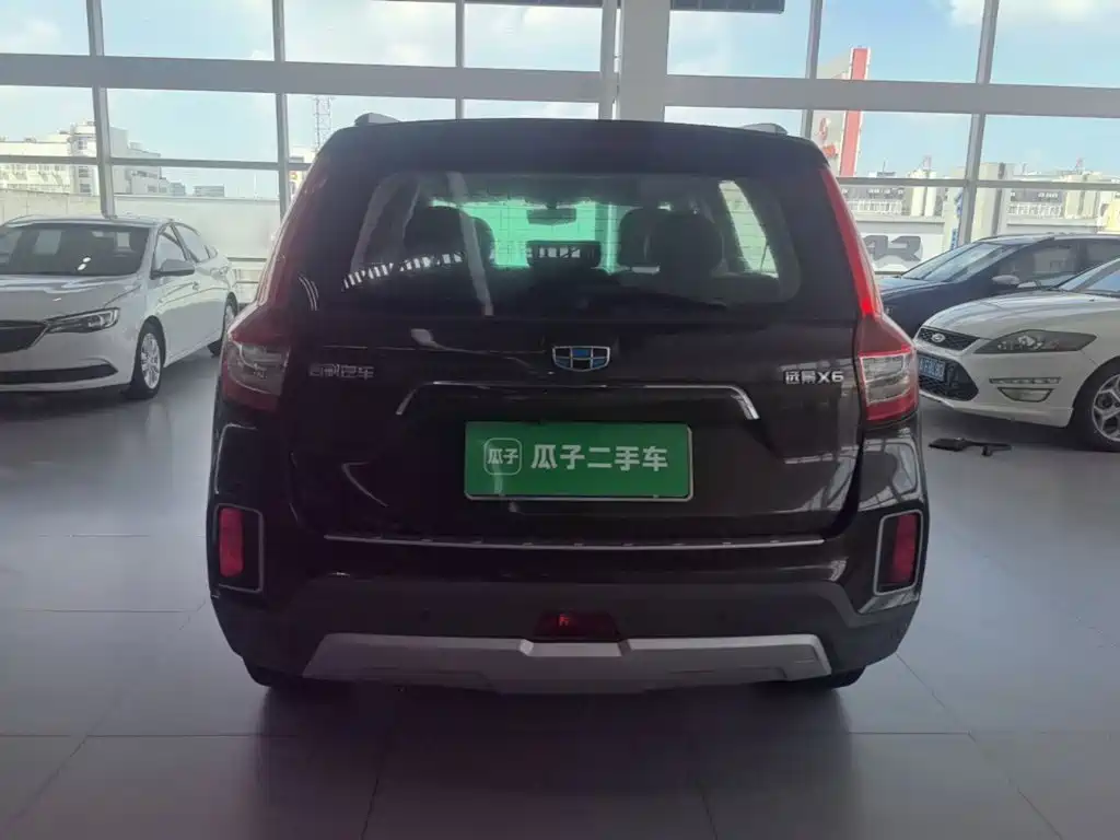 Geely Vision X6 — миниатюра 6