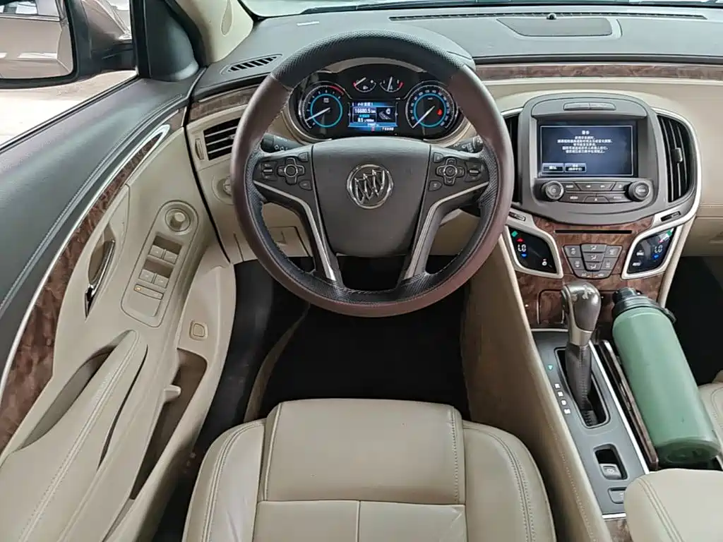 Buick LaCrosse — миниатюра 11