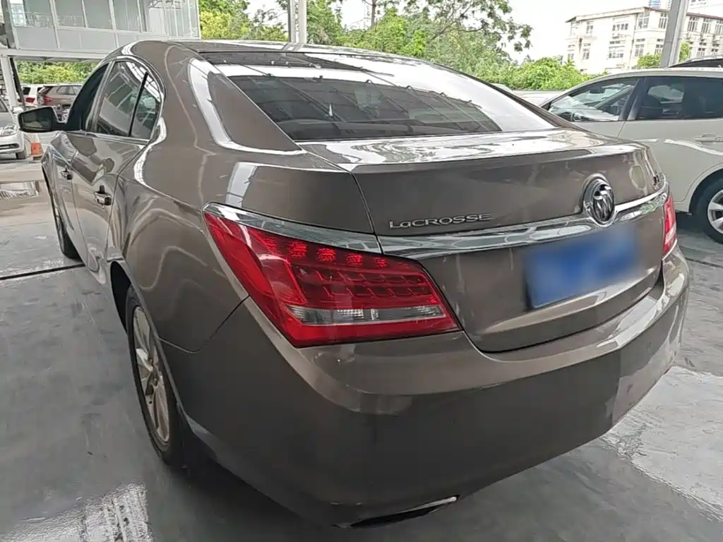 Buick LaCrosse — миниатюра 5