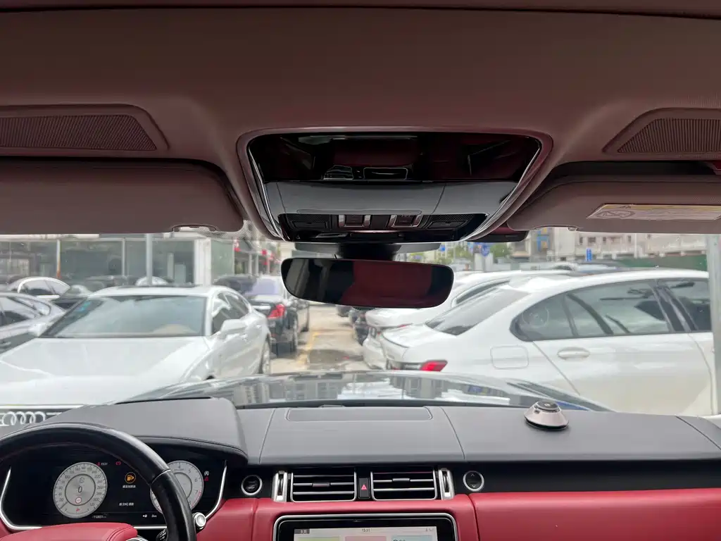Land Rover Range Rover — миниатюра 26